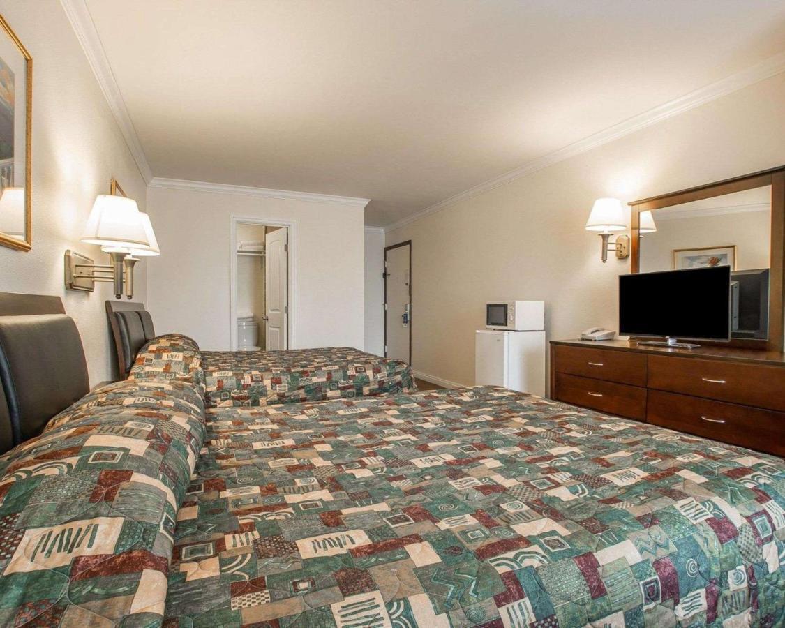 Palm Inn Hotel Near Tyler Mall Riverside Luaran gambar